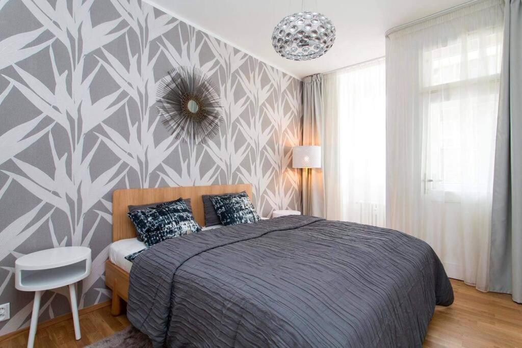 Friendly Private Room In The Sharing Flat Prag Eksteriør billede